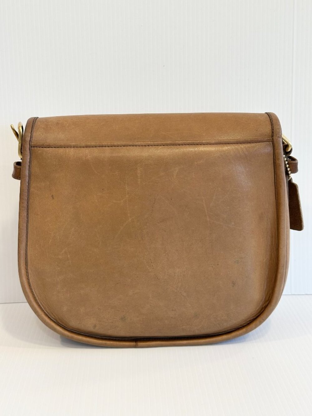 COACH Saddlery Bag (style #9535) – Putty - New York - Vintage late 80s - Picture 15 of 16